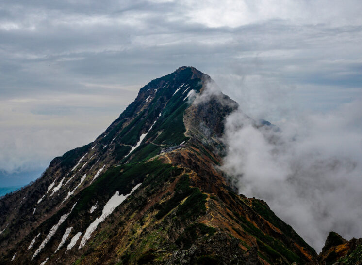 初夏の八ヶ岳登山 赤岳鉱泉から硫黄岳・横岳を周る