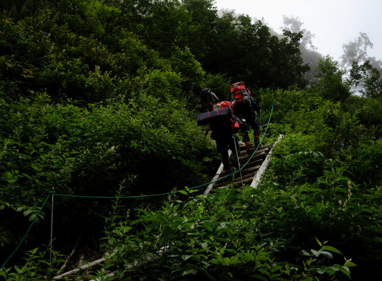 夏の常念山脈縦走登山