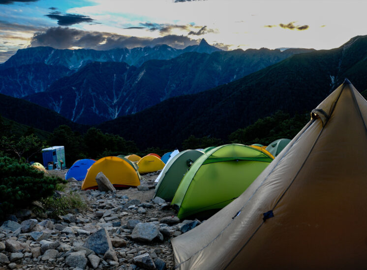 夏の常念山脈縦走登山